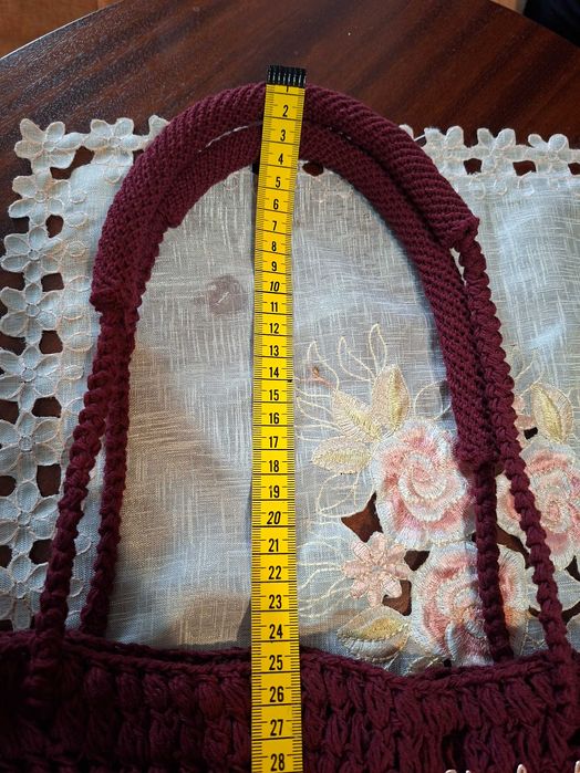 Дамска ръчно изплетена чанта