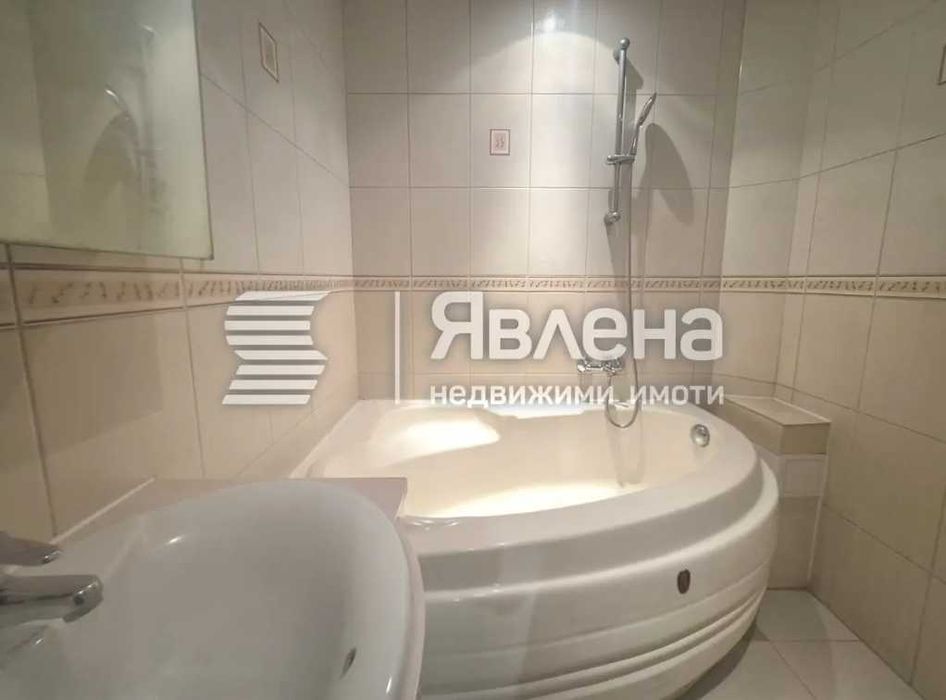 Многостаен апартамент в Цветен квартал