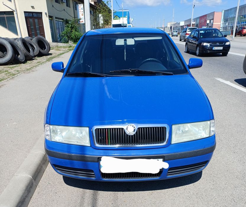Skoda Octavia 1,6 Benzină 2200€Negociabil