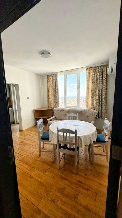 Дава се под наем Четиристаен апартамент в Асеновград - 116 кв.м за 382.5 € - Снимка #6