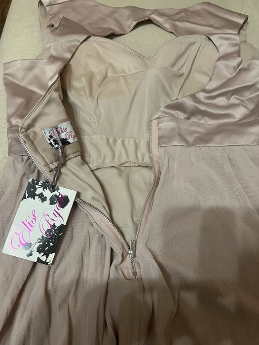 Официални дрехи нови с етикети