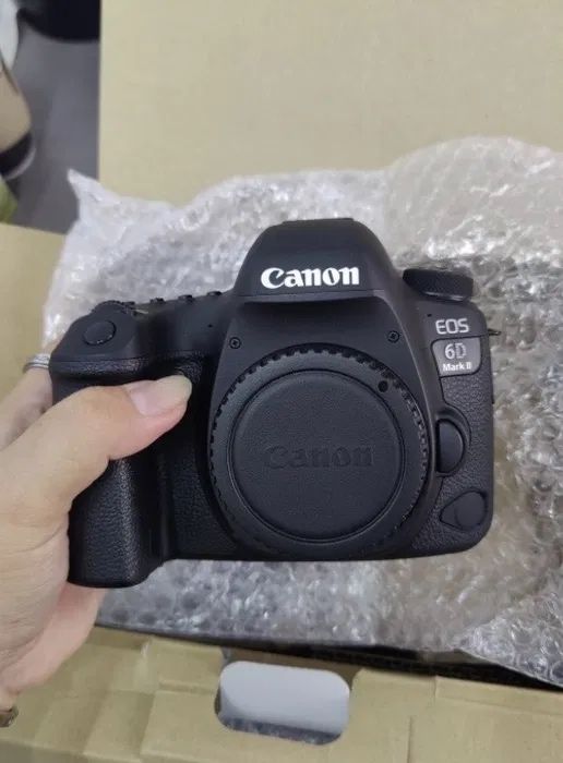 продам canon 6d mark2 body