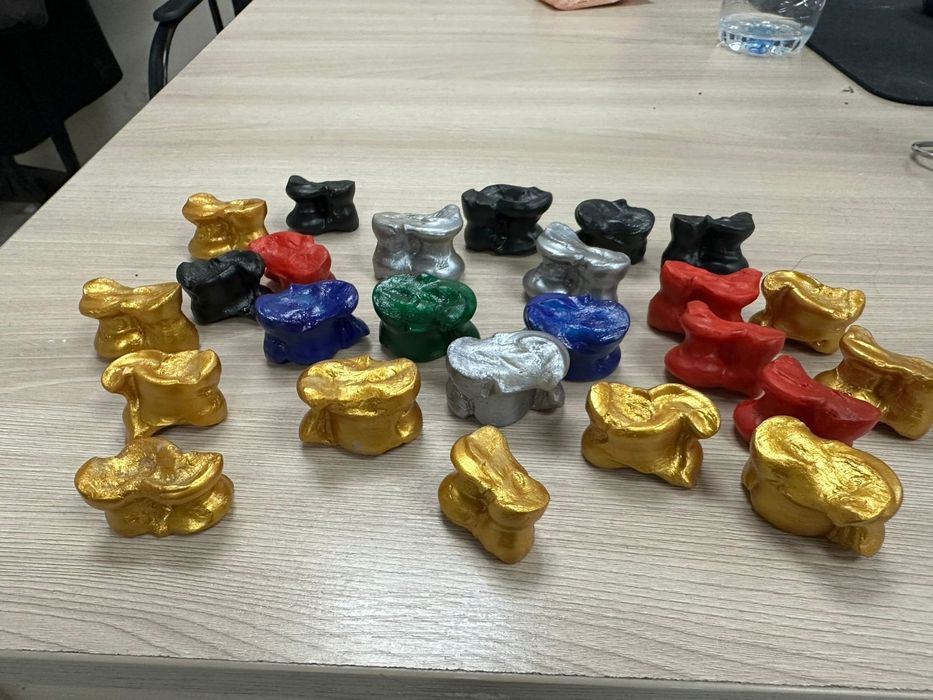 Продам крашенные асыки.