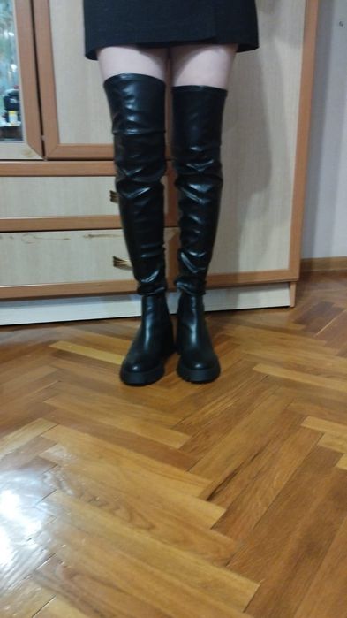Чёрные ботфорты/ сапоги Зара
