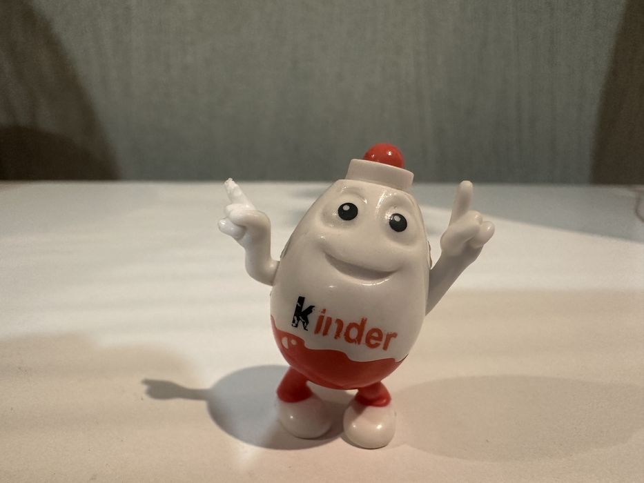 Продам фигурки из Kinder Surprise