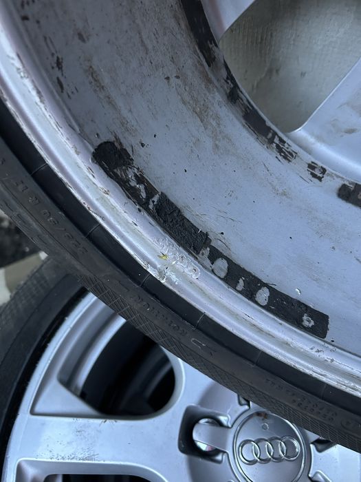 Set jante si anvelope 225/50/17