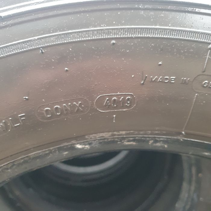 Anvelope 215 75 17,5 Michelin