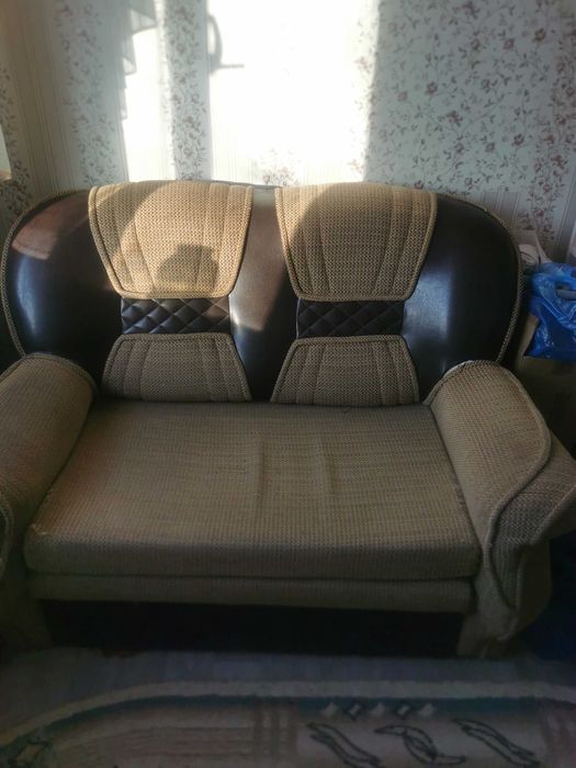 Продам хороший диван