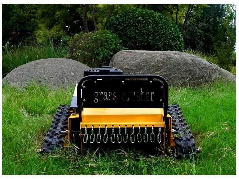 Самоходна дистанционно управляема косачка за трева - робот.