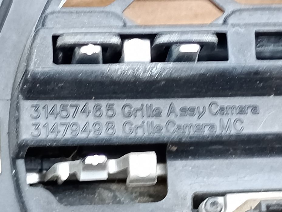 Grilă Volvo XC60 Mercedes E Class W213 Suzuki S Cross Dacia Logan