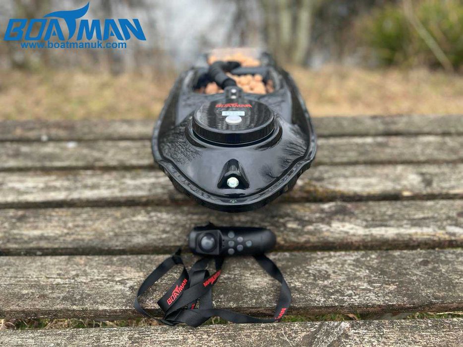 Лодка за Захранка Boatman actor, опция за GPS автопилот и Сонар