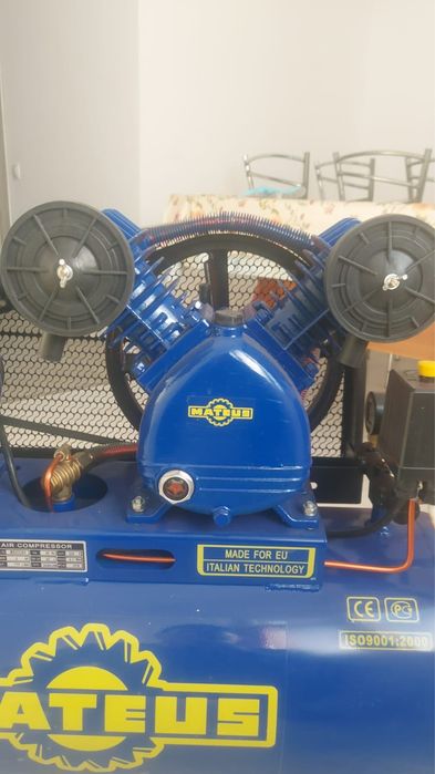 Воздушный компрессор