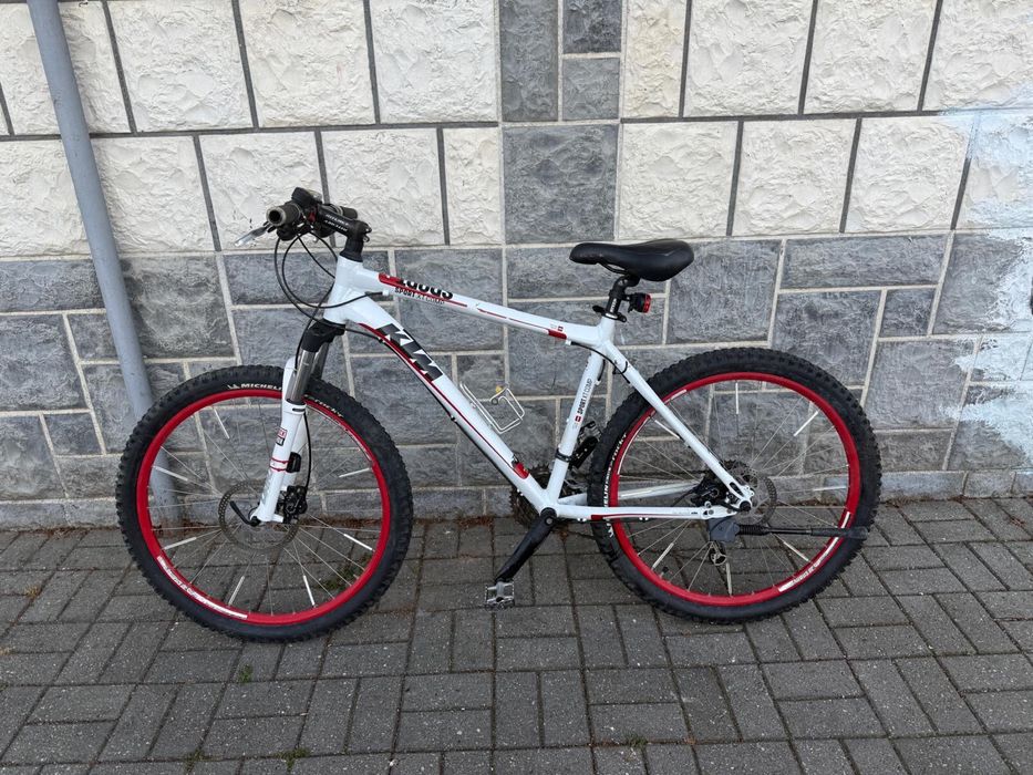 Vând bicicletă KTM sort xt com