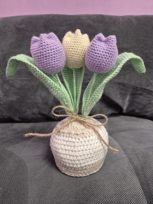 Плетен букет лалета