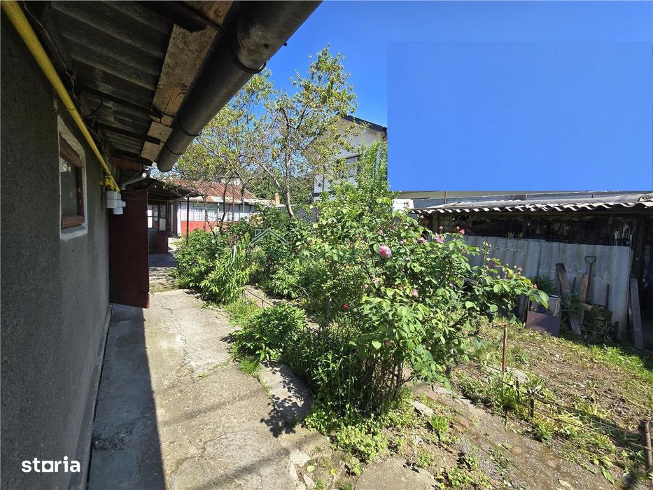 Vand casa la curte,teren 300 mp, Giulesti, sector 1.