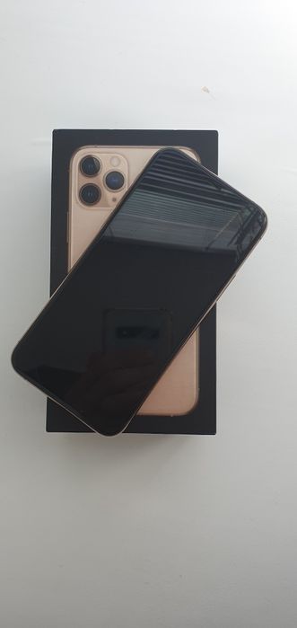 Айфон 11 про продам