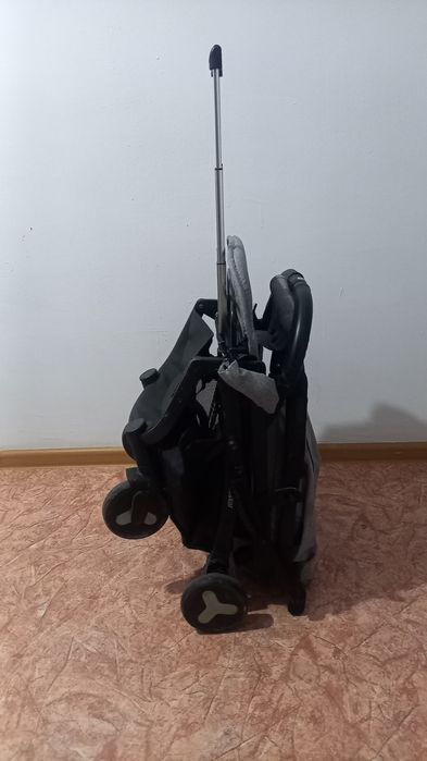 Продам детскую коляску