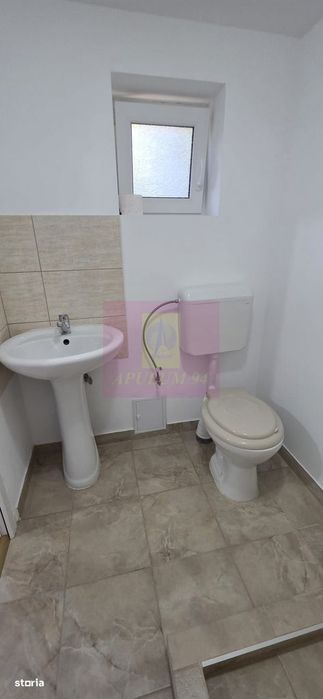 Casa cu 2 camere de vanzare in Campina