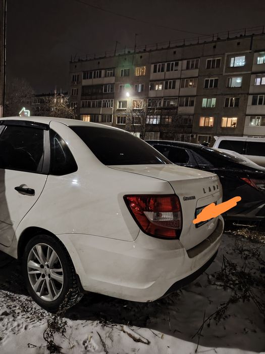 Продаю машину Lada гранта