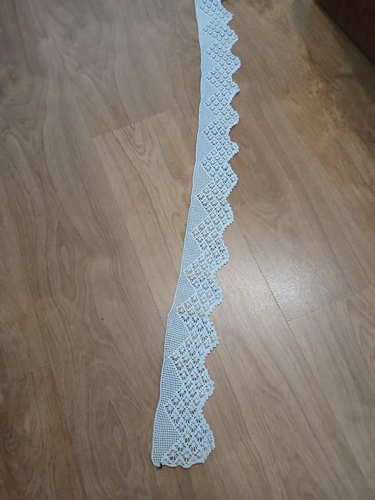Памучна дантела,плетена на една кука.