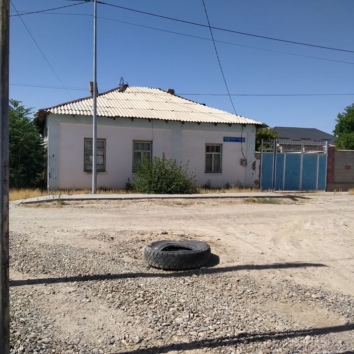 Тез арада 6 бөлмелі уй сатылады