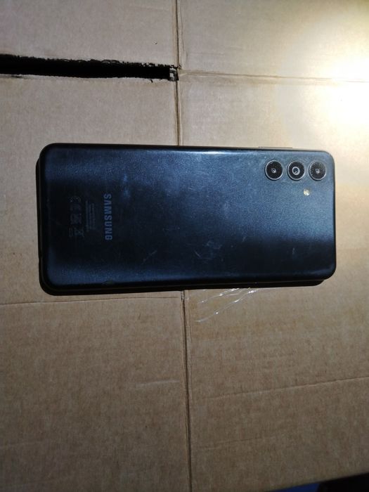 Samsung Galaxy A04S functional cu display ok, sticla sparta, touch ok. Are pin