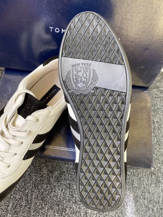 Чисто нови кецове Tommy Hilfiger