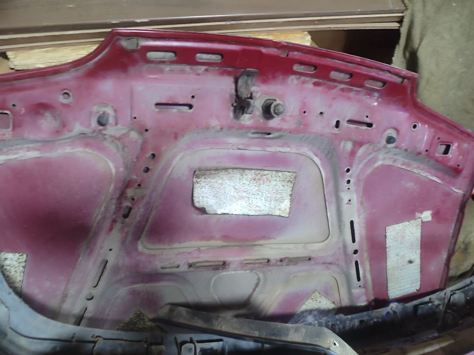 Продам капот, багажник,двери на Опель