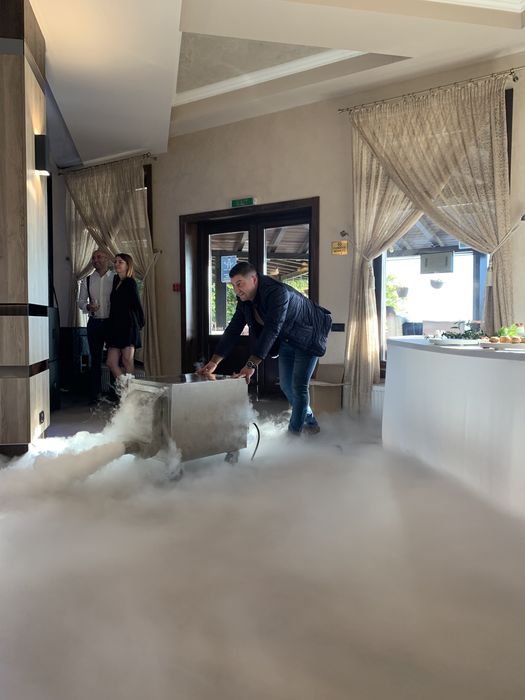 Bacau Fum gheata carbonica