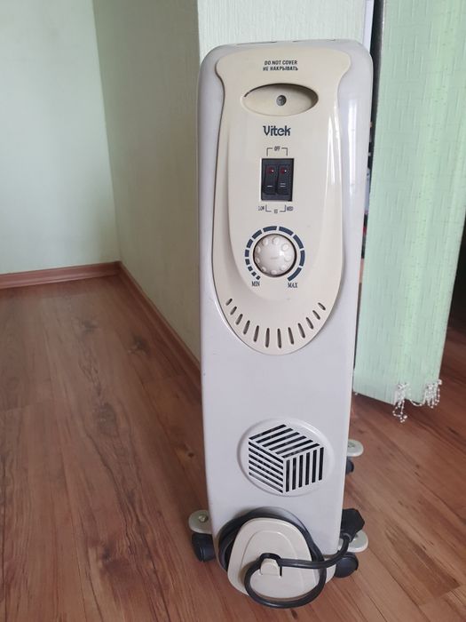 Обогреватель Vitek, 5 секций, с вентилятором