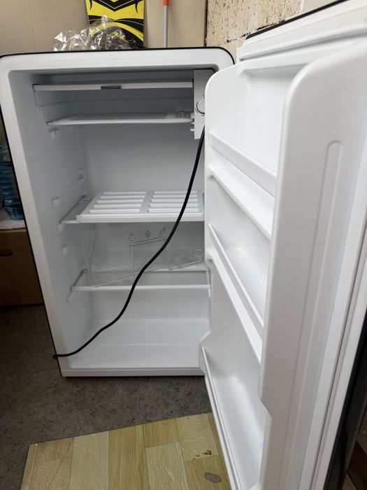 Мини-холодильник