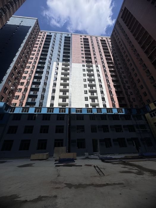 Qaraqamish uy 1 xonali srochna