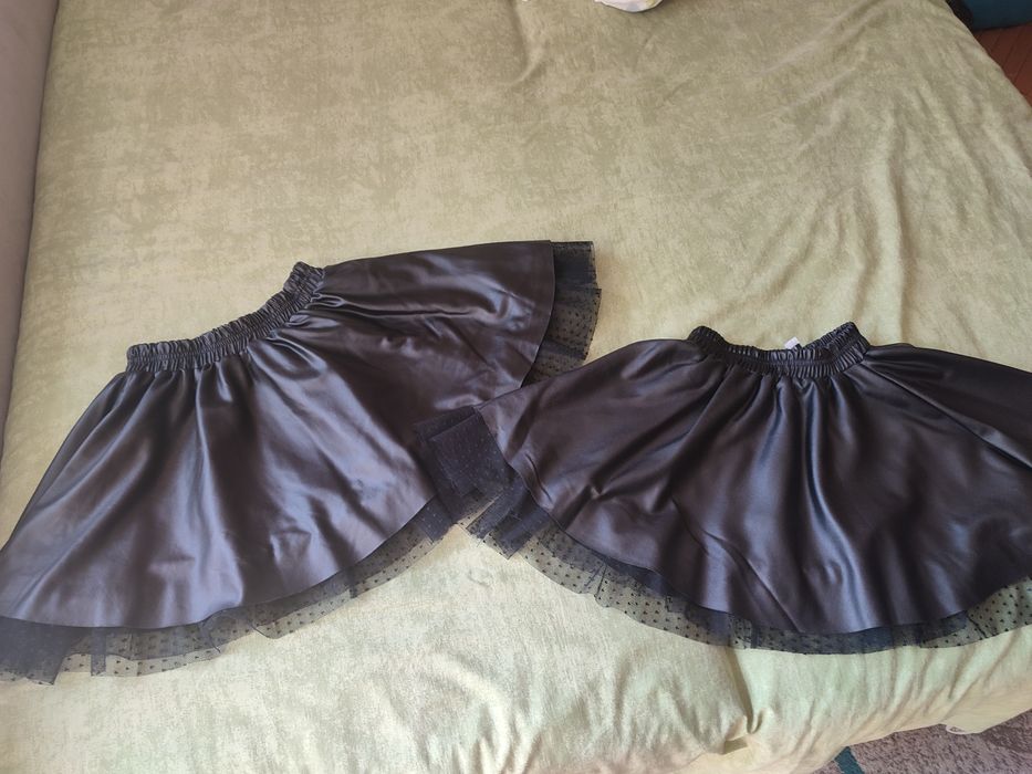 Черни поли имитиращи кожа с тюл отдолу