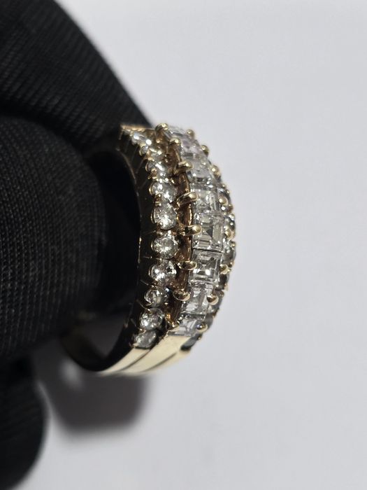 Бриллиантовая кольцо! 30 бриллианта!