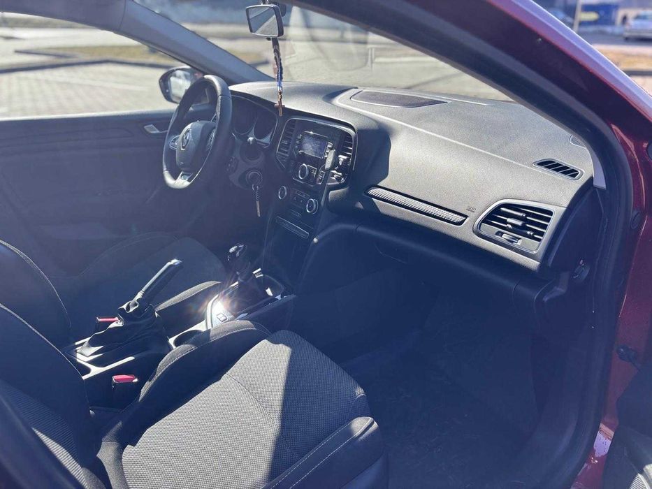 Renault Megane 4 sedan | motor 1.3 TCe 115 CP | an 2018