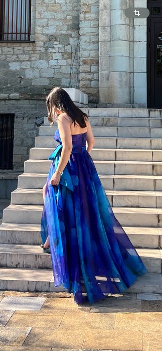 Продавам официална рокля