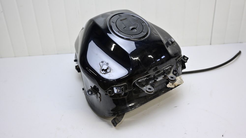 Rezervor Benzina Cu Capac Buson KTM Duke 125 2017 - 2023