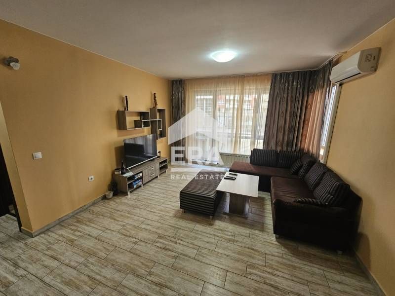 Дава се под наем Двустаен апартамент в София, Младост 4 - 78 кв.м за 598.23 € - Снимка #2