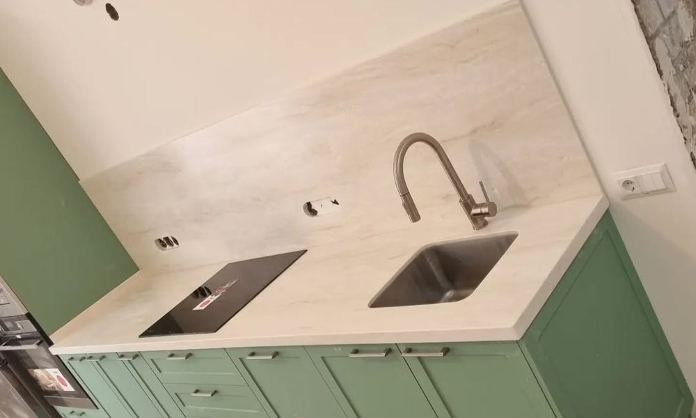 Искусственый камень столешки