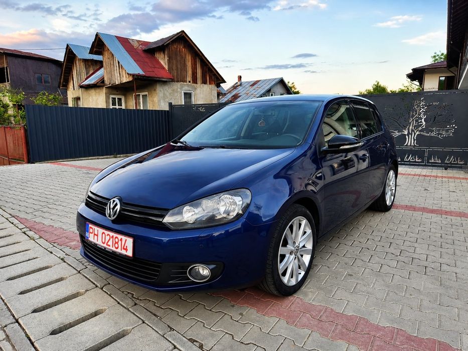 VOLKSWAGEN Golf 2012