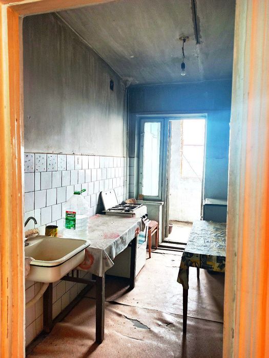 Продаётся квартира 2-ух комнатная без ремонта!