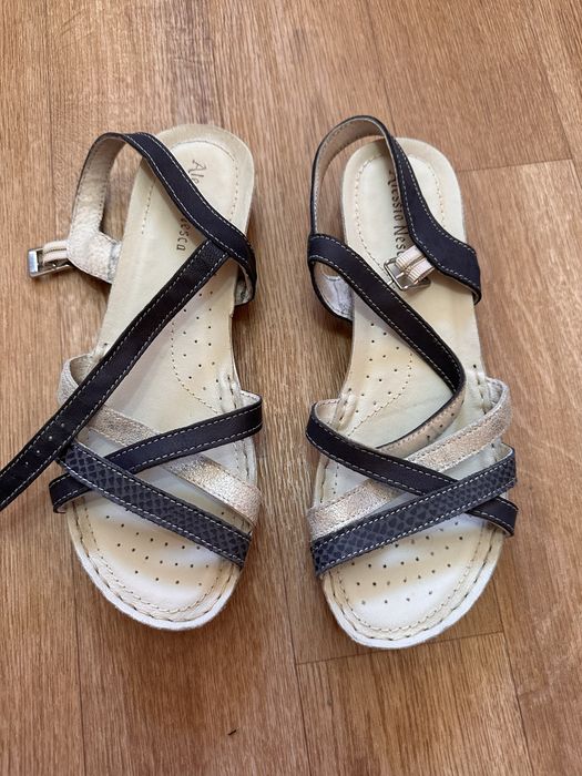 ПродамОбувьКожа  38р