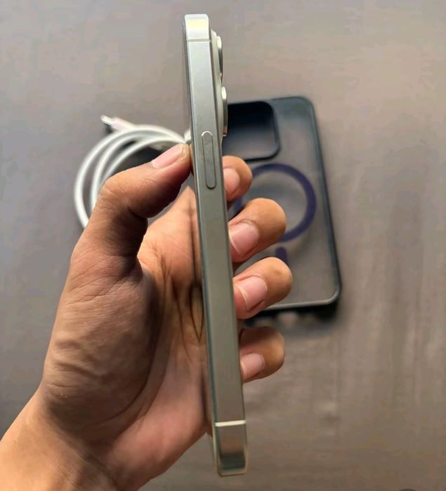 IPhone 15pro в идеальном состоянии