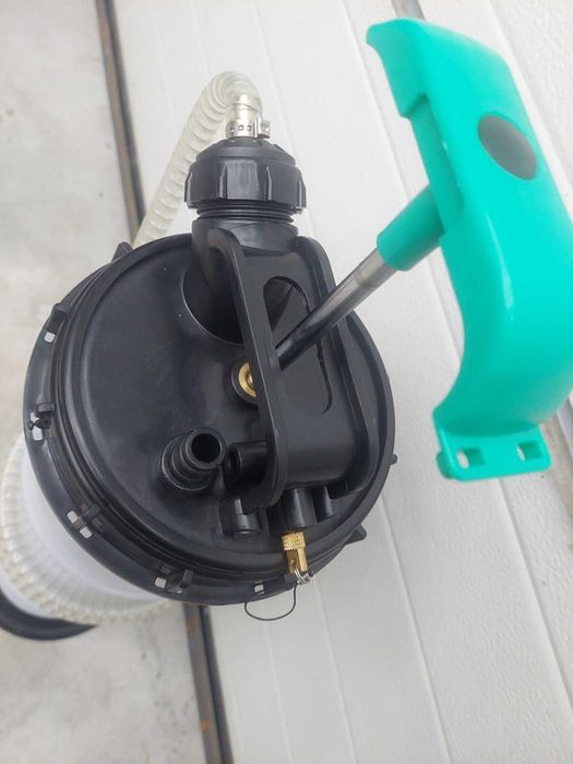 Ръчна помпа за източване на масло 9.5 литра