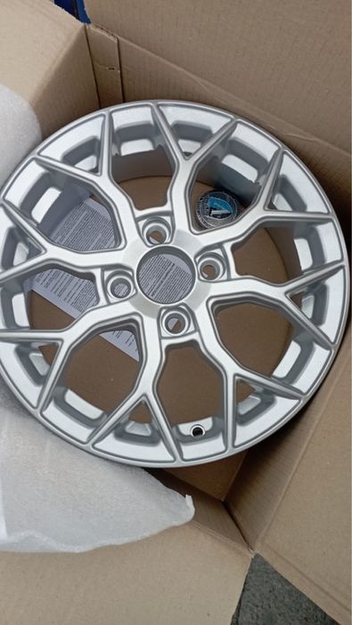 Шины зимние с дисками