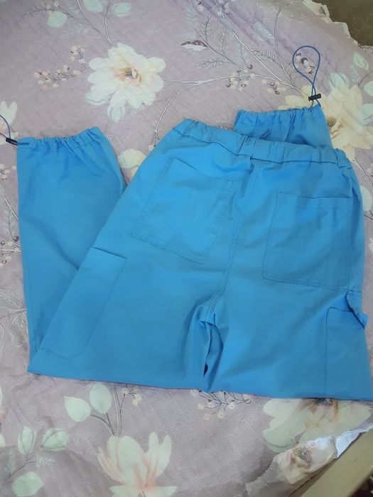 Продаются джинсы брюки