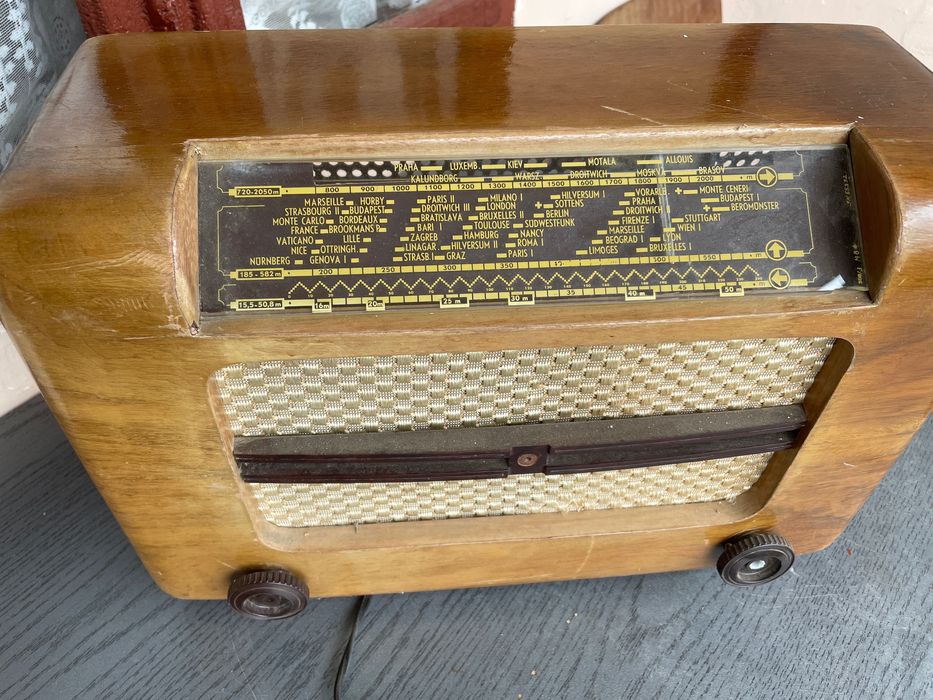 Radio philips fabricatie 1945