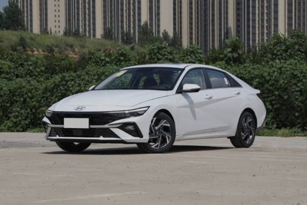 Elantra orqa bamfer sotiladi