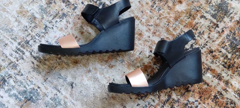 Босоножки женские ecco