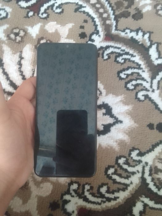 Realme C30 3/32GB sotiladi, holati yaxshi